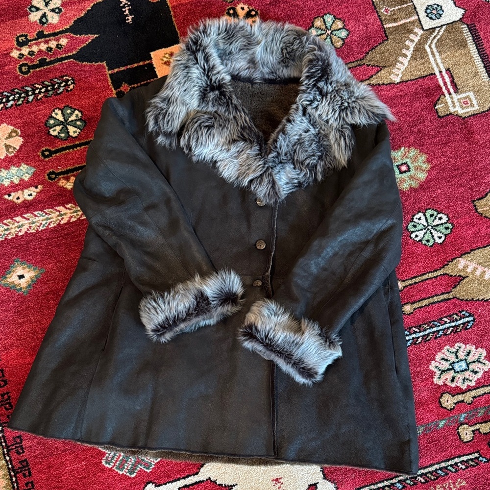 Women's Black lamb skin Fur Trim Coat